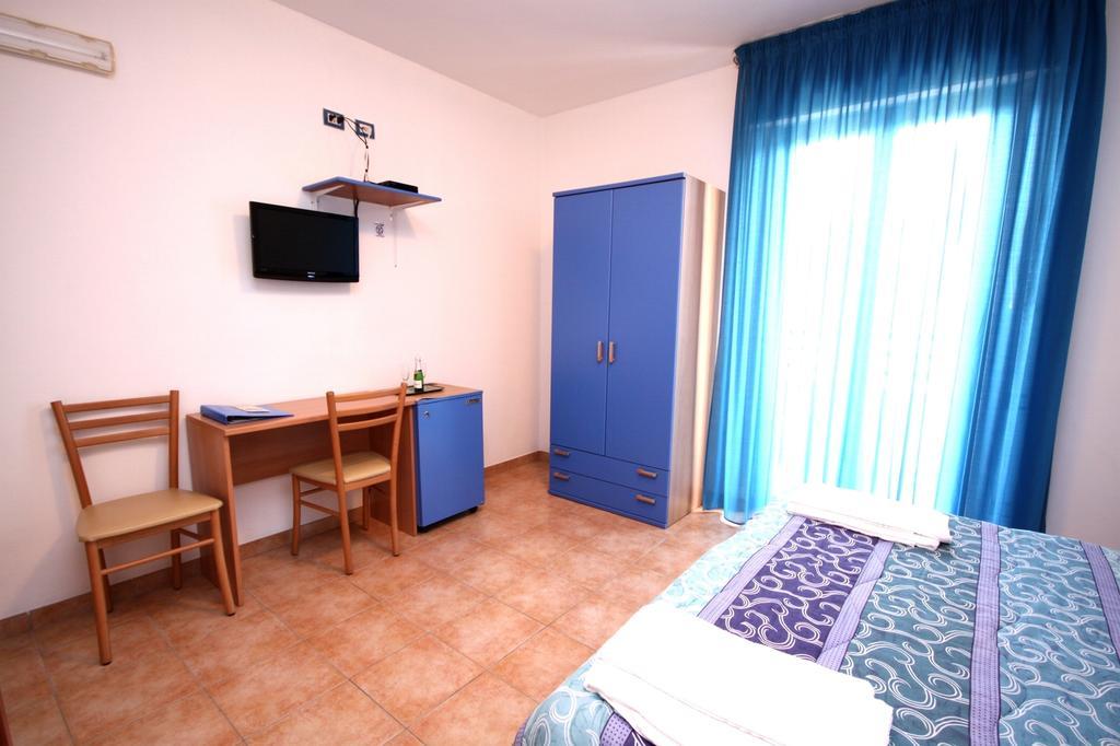 Hotel Alguer Номер фото